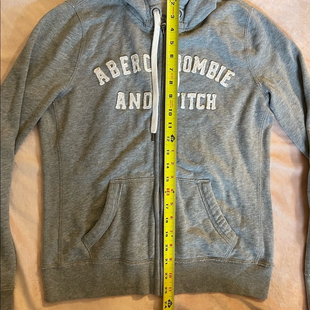 Abercrombie & Fitch logo zip up hoodie - Picture 11 of 11